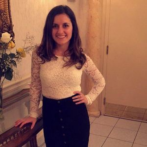 Meet your Posher, Laureta